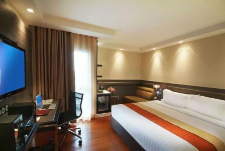 Amora Neoluxe Suites - 4