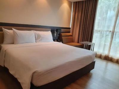 Amora Neoluxe Suites - 9