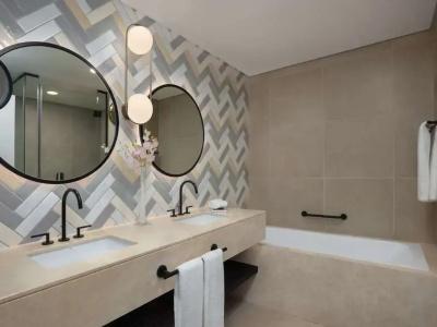 Hilton Al Hamra Beach & Golf Resort - 65