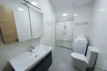 Season Suite Apart - 50