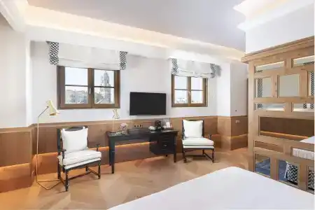 Palacio Solecio, a Small Luxury of the World - 71