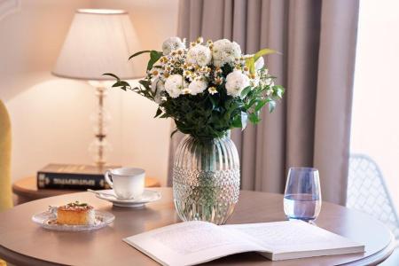 Legacy Gastro Suites - 51
