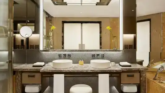 Four Seasons - 50