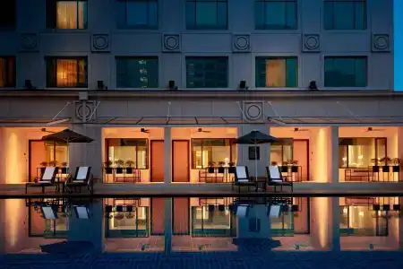 Jw Marriott - 64