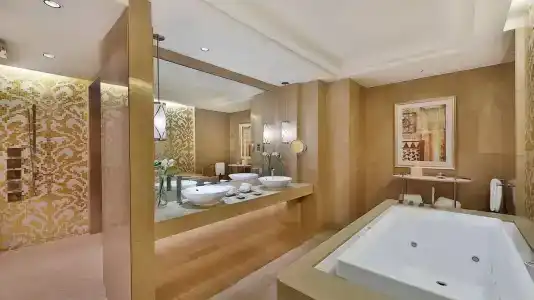 The Ritz-Carlton - 119