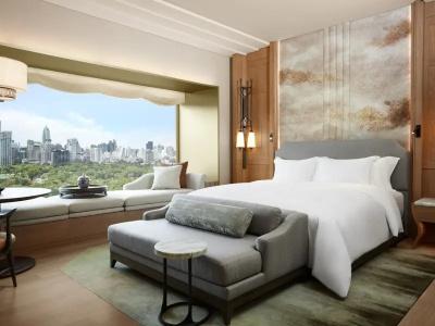 Dusit Thani Bangkok - 6