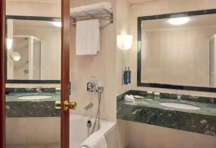 Hilton Antwerp Old Town - 26