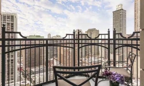 Waldorf Astoria Chicago - 81