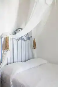 Quartara Boutique - 1