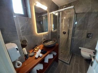 En Plo Boutique Suites Oia Santorini - 57
