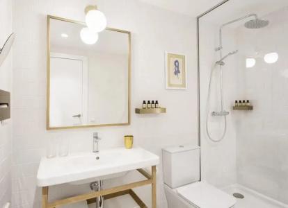 Midmost by Majestic Hotel Group - 44