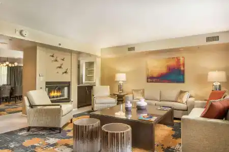 Hilton Phoenix Resort at the Peak - Formerly Pointe Hilton Squaw Peak Resort - 3