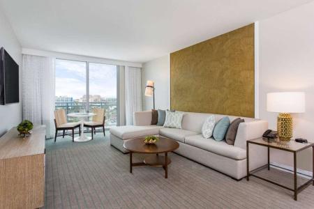 Wyndham Grand - 83