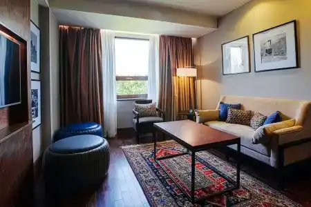 Radisson Blu - 50