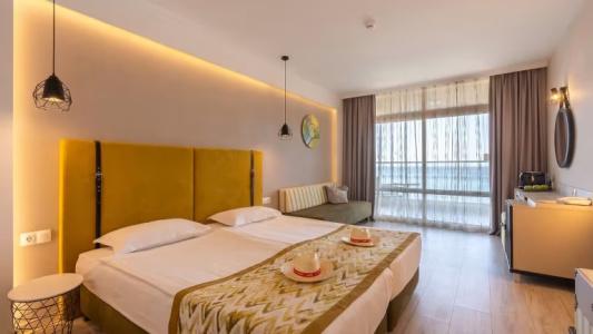 Grifid Encanto Beach - Wellness, Spa & Private Beach - 40