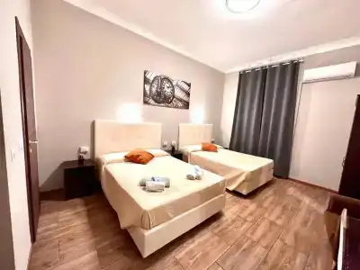 Golden Milano - 73