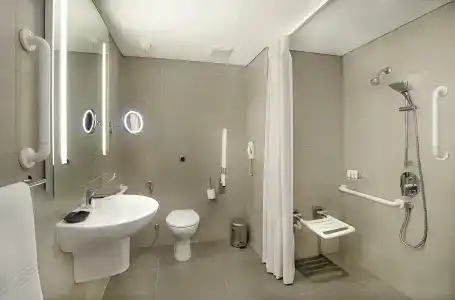 Le Meridien Abu Dhabi - 12