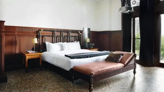 Chicago Athletic Association, part of Hyatt - 89