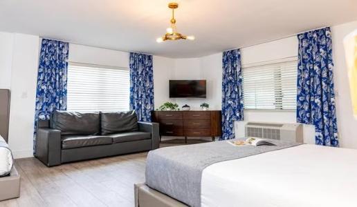 Beachside All Suites - 53