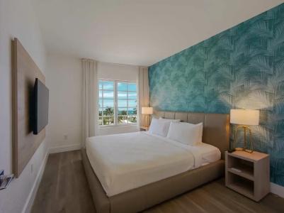 Bentley South Beach - 46