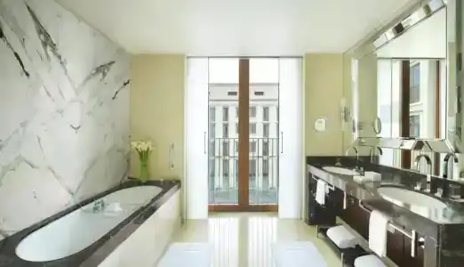 Four Seasons Hotel Moscow - 37