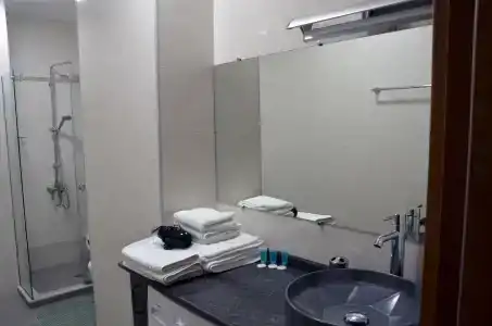 Season Suite Apart - 57