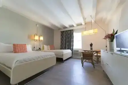 Broadmore Miami Beach - 36
