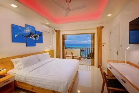 Luau Beach Inn - 51