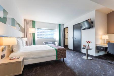 Park Inn by Radisson Leuven - 18