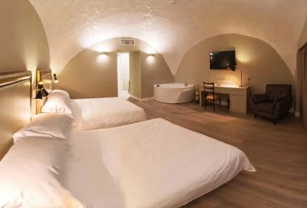 Caruso Place Boutique & Wellness Suites - 42