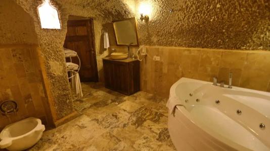 Hidden Cave - 106