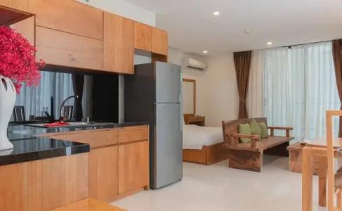 Maple & Apartment - 195