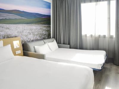 Novotel Sevilla - 43