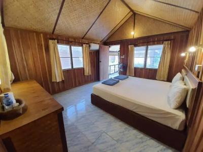 Kradan Beach - 35