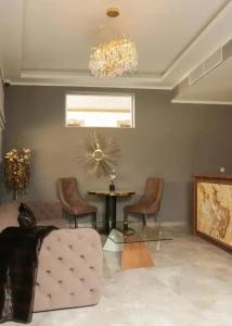 j'Me Boutique - 13