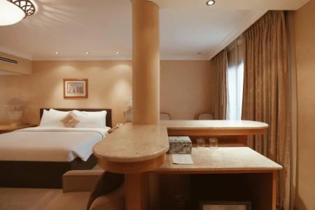 Dubai Marine Beach Resort & Spa - 83
