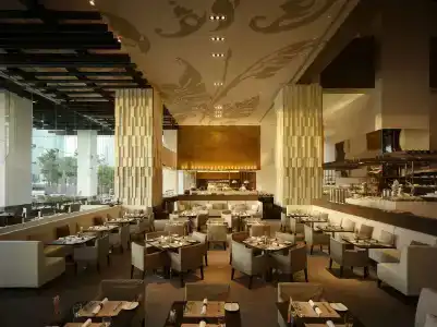 Millennium Hilton Bangkok - Sha Plus Certified - 15
