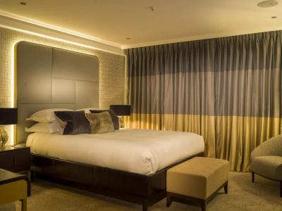 The Guardsman - Preferreds and Resorts - 43