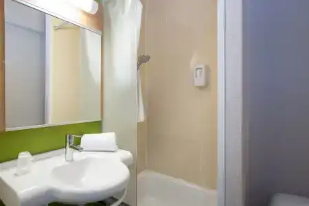 b&b hôTel Rennes Sud Chantepie - 32