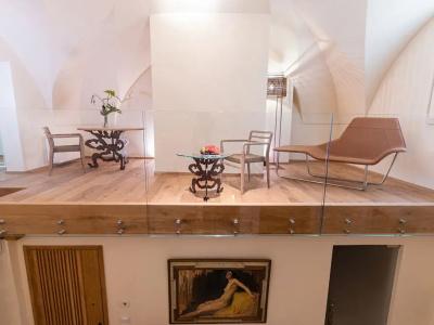 Pollicastro Boutique - 55