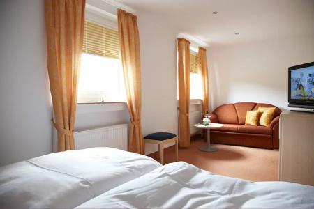 Stausee-Hotel - 5
