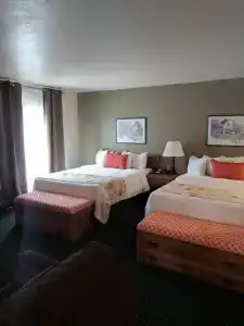 Hawthorn Suites - 18