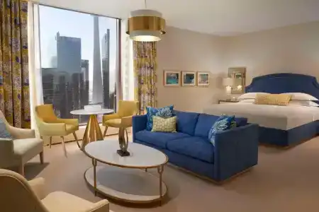 Hilton - 23