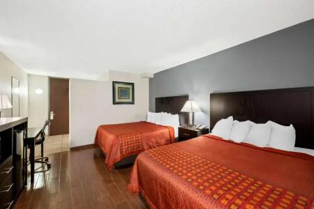 SureStay Plus by Best Western Medical Center - 43