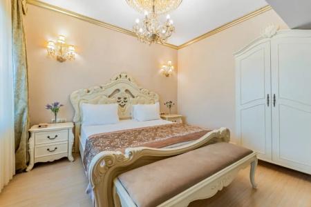 Elegance East - 39