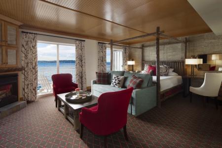 The Edgewater, a Noble House - 8