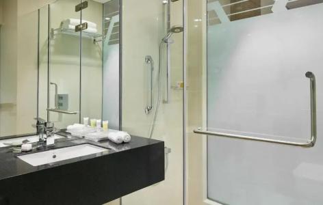 Holiday Inn - The Business Park, An Ihg - 32