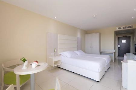 Tasia Maris Beach - Adults Only - 55