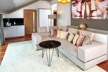 Metropolis Design - 65