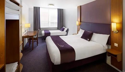 Premier Inn Hammersmith - 11